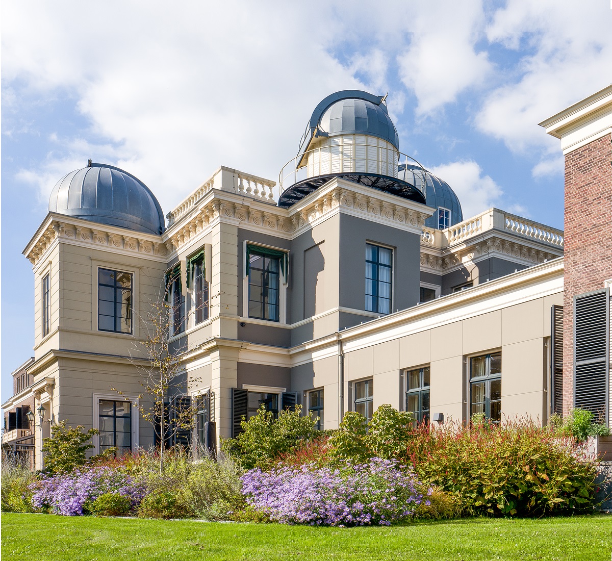 Leiden Observatory LEIDENcity.EU